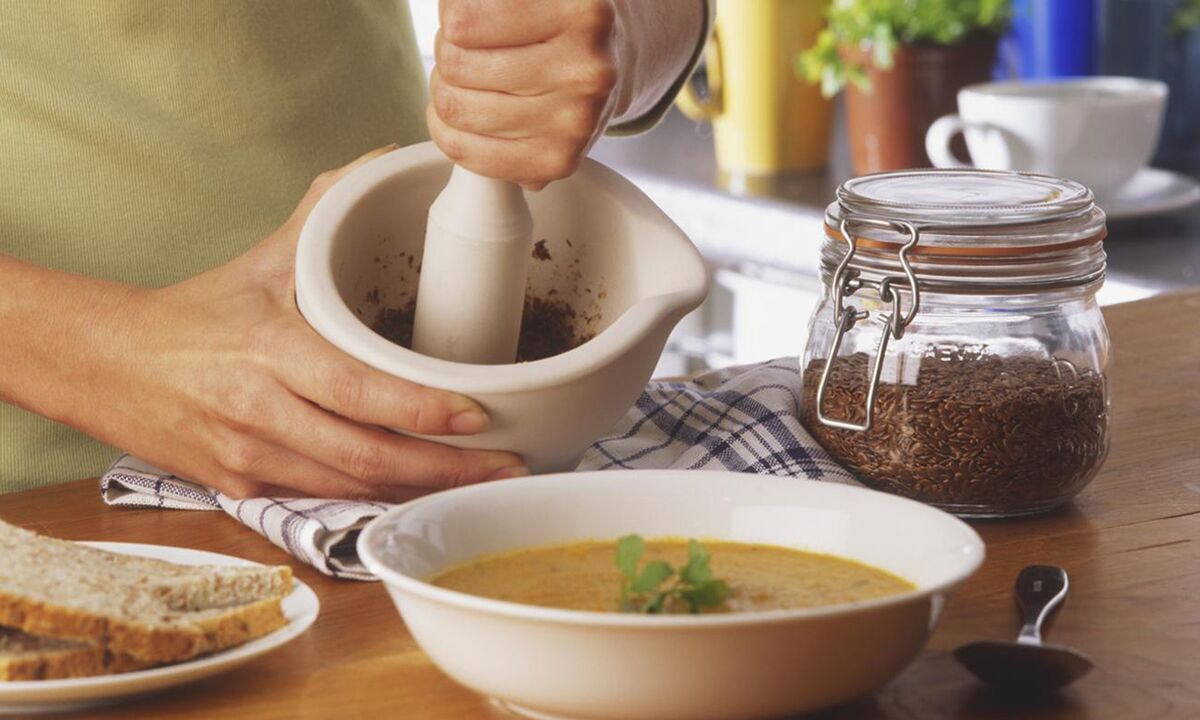 برای عملکرد خوب روده، بذر کتان را به سوپ اضافه کنید